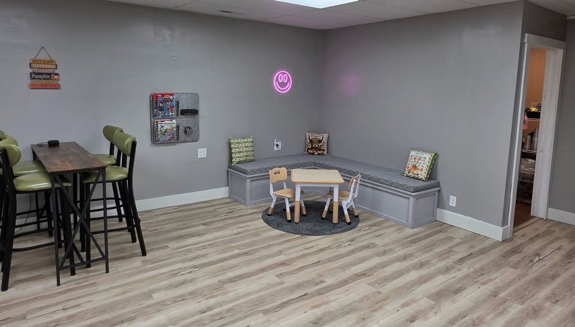 inside of Energy Nutrition - children's sitting area